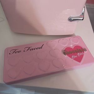Too faced chocolate Bon Bon palette